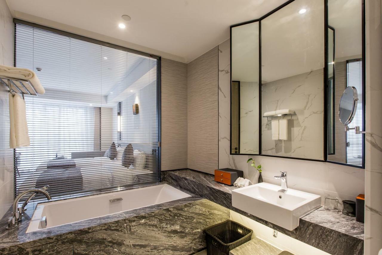 Howard Johnson By Wyndham Life Zhuoyuan Ningbo Dış mekan fotoğraf