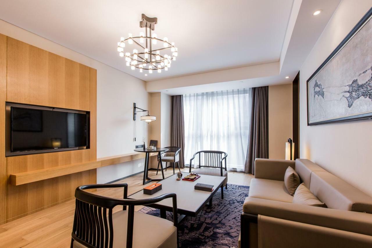 Howard Johnson By Wyndham Life Zhuoyuan Ningbo Dış mekan fotoğraf