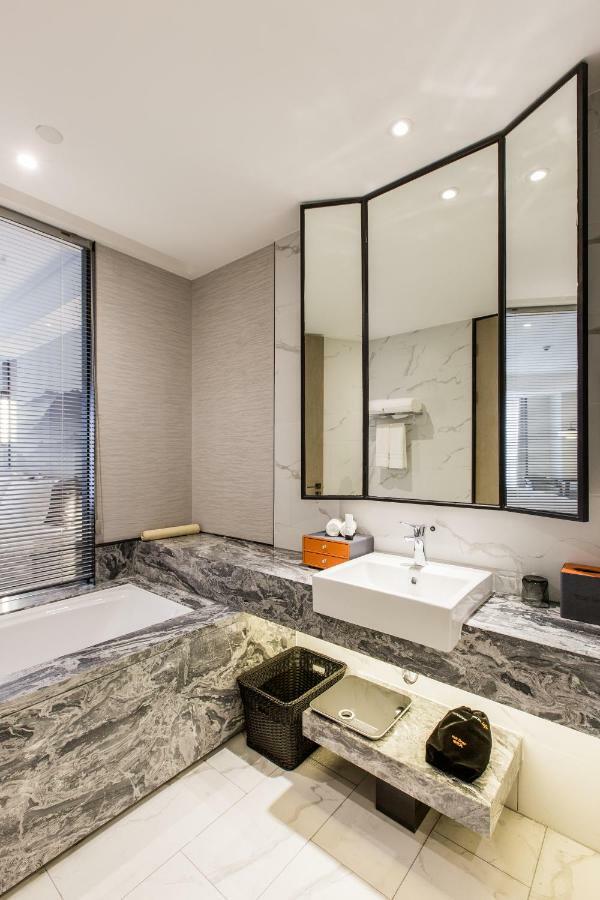 Howard Johnson By Wyndham Life Zhuoyuan Ningbo Dış mekan fotoğraf