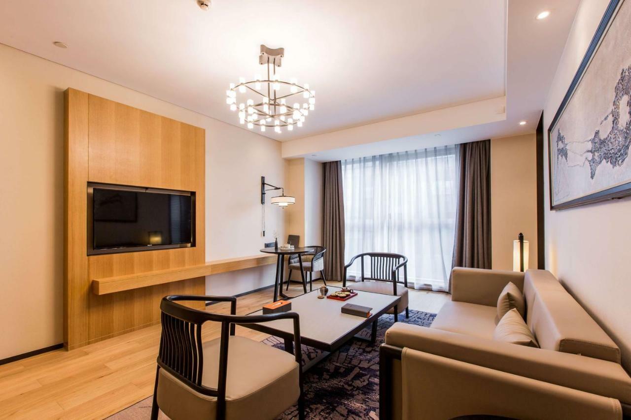 Howard Johnson By Wyndham Life Zhuoyuan Ningbo Dış mekan fotoğraf