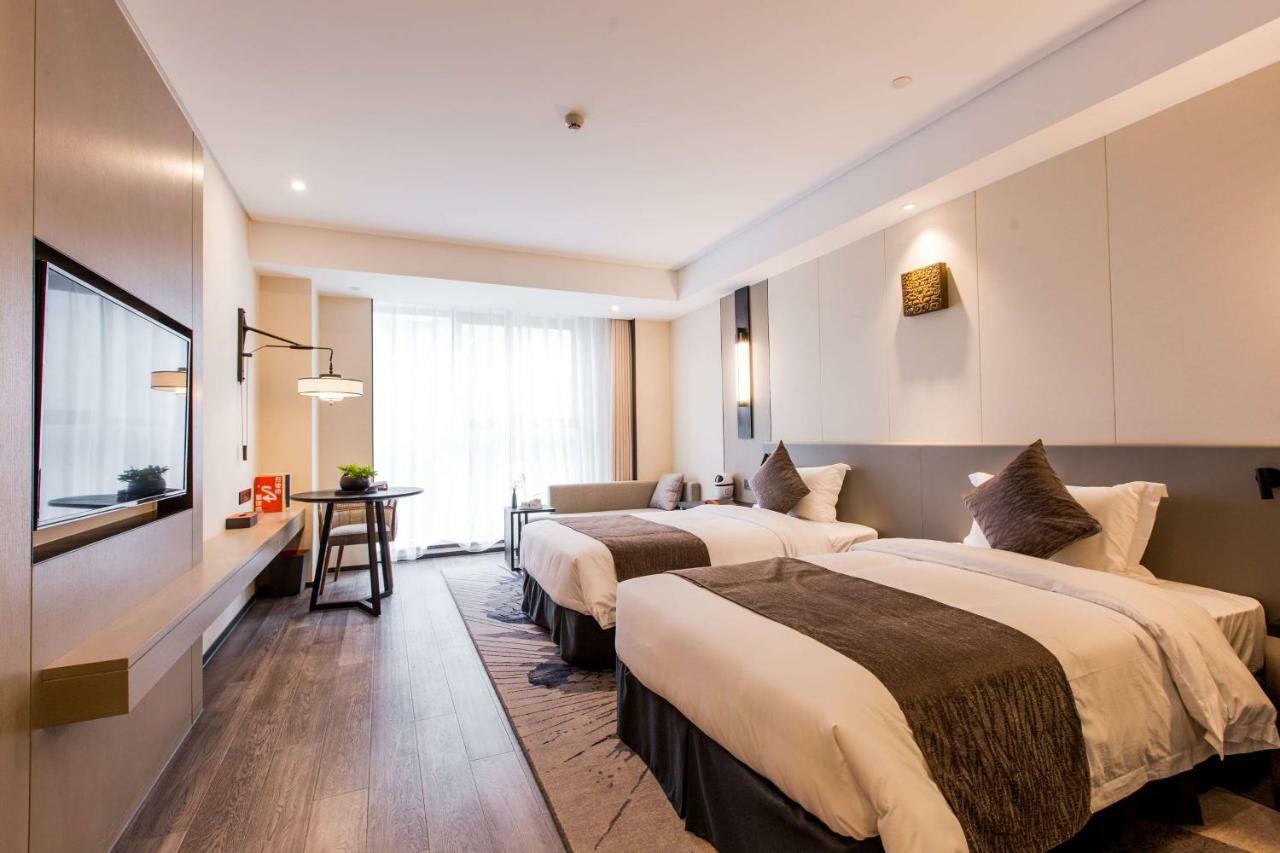 Howard Johnson By Wyndham Life Zhuoyuan Ningbo Dış mekan fotoğraf