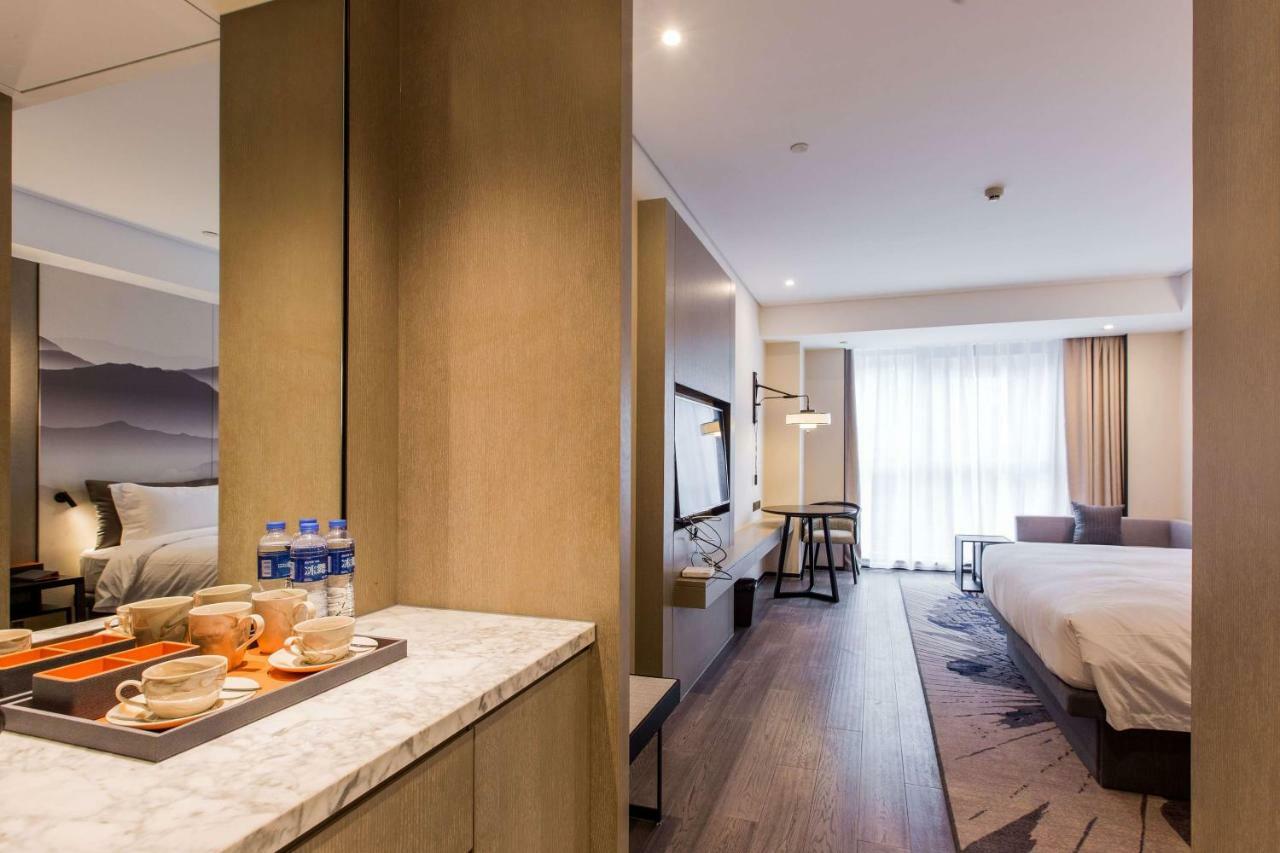 Howard Johnson By Wyndham Life Zhuoyuan Ningbo Dış mekan fotoğraf